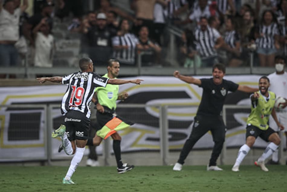 Ademir fala após ter feito o gol da vitória do Atlético-MG contra o Cruzeiro: ‘Que jogo, que luta’