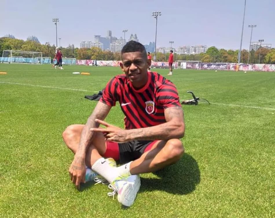 Estrela no Shanghai SIPG, Ricardo Lopes espera ótimo 2022 no clube