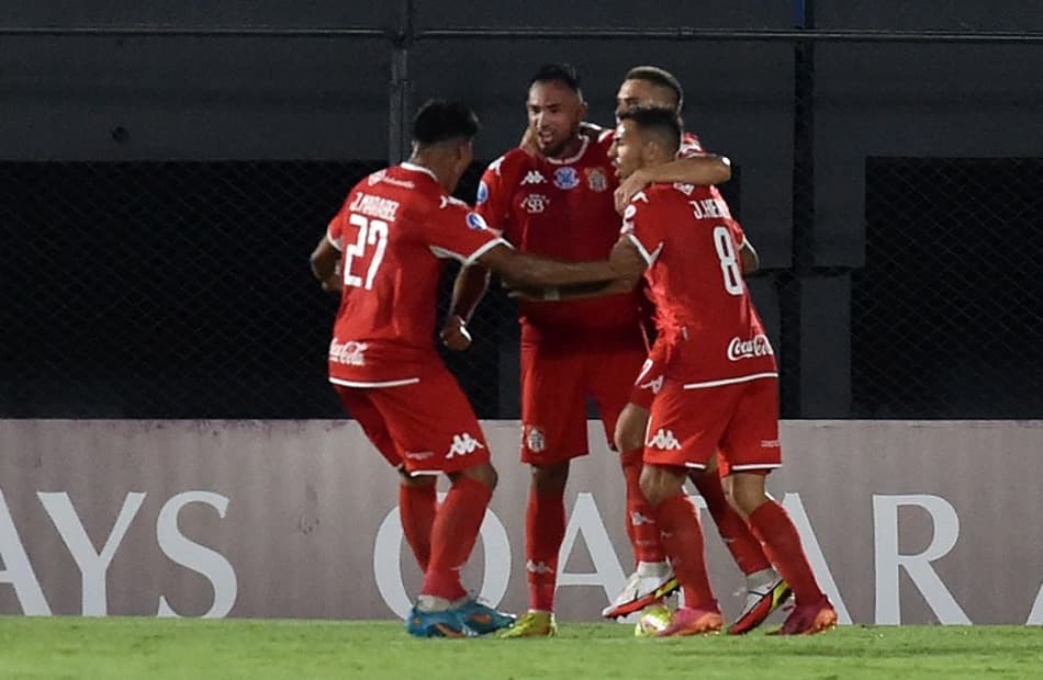 Pela CONMEBOL Sul-Americana, General Caballero vence e abre boa vantagem sobre o Sol de América