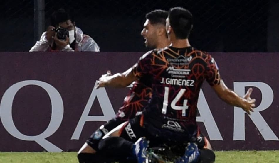 Guaireña vence e abre vantagem sobre o Nacional-PAR pela Sul-Americana