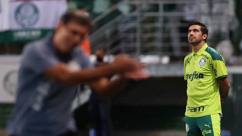 Abel Ferreira ironiza apelido de retranqueiro: ‘É verdade! Esta equipe não cria nada’
