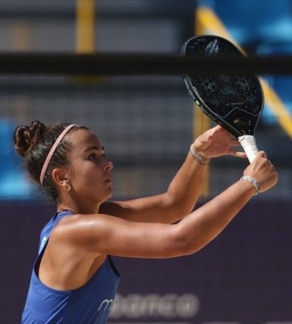 Jovens brasileiros entusiasmados para a Lopes Cup, duelo América x Europa do Beach Tennis, em Itu (SP)
