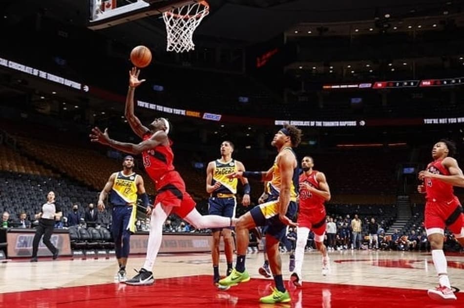 Incêndio marca duelo entre Raptors e Pacers no Canadá