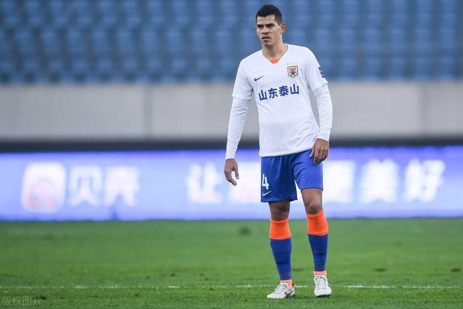 Zagueiro ex-Vasco alimenta boas expectativas no futebol chinês