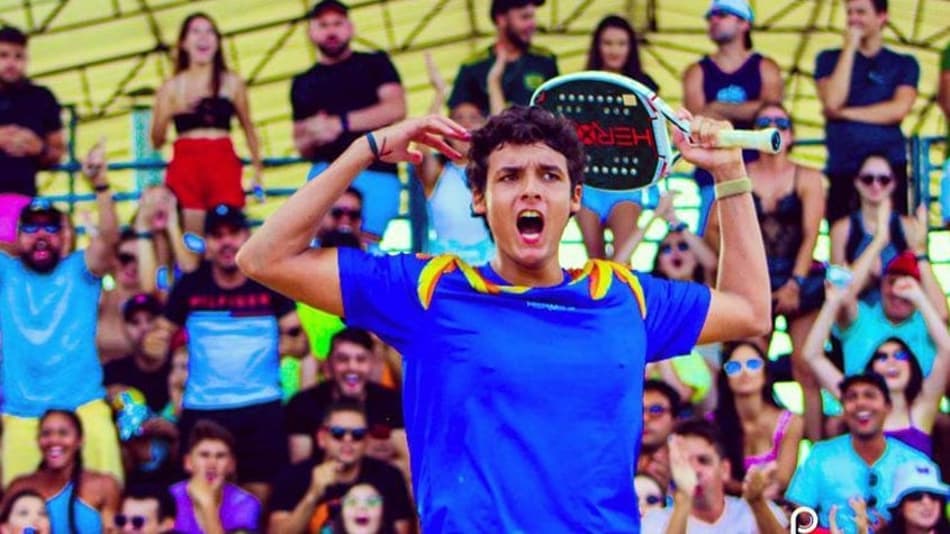 Miguel Peres, jovem do Beach Tennis brasileiro.
