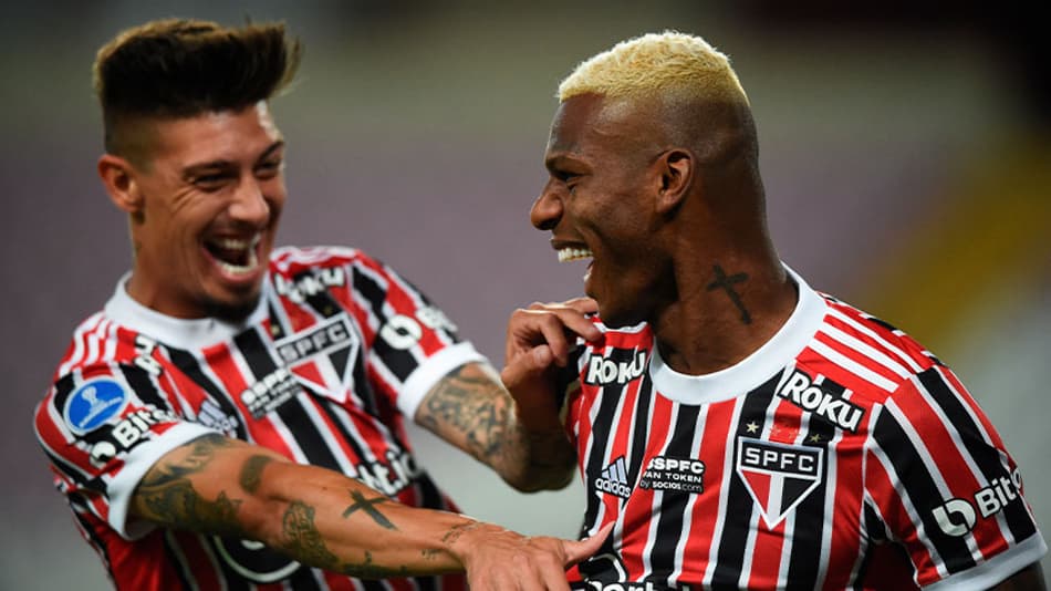 ATUAÇÕES: São Paulo vai mal na defesa, mas Luciano salva no fim em vitória na Sul-Americana