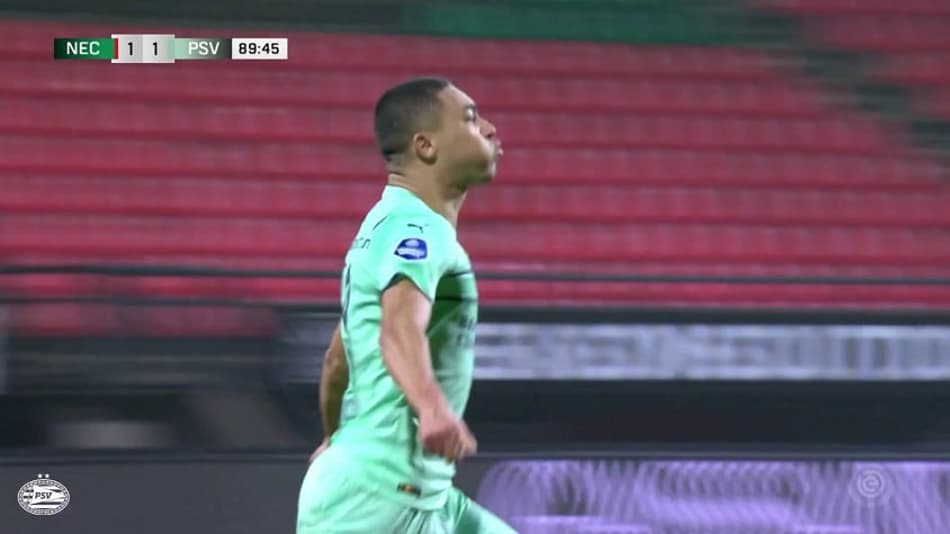 VÍDEO: Assista aos gols de Carlos Vinícius, novo alvo do Palmeiras, na temporada atual