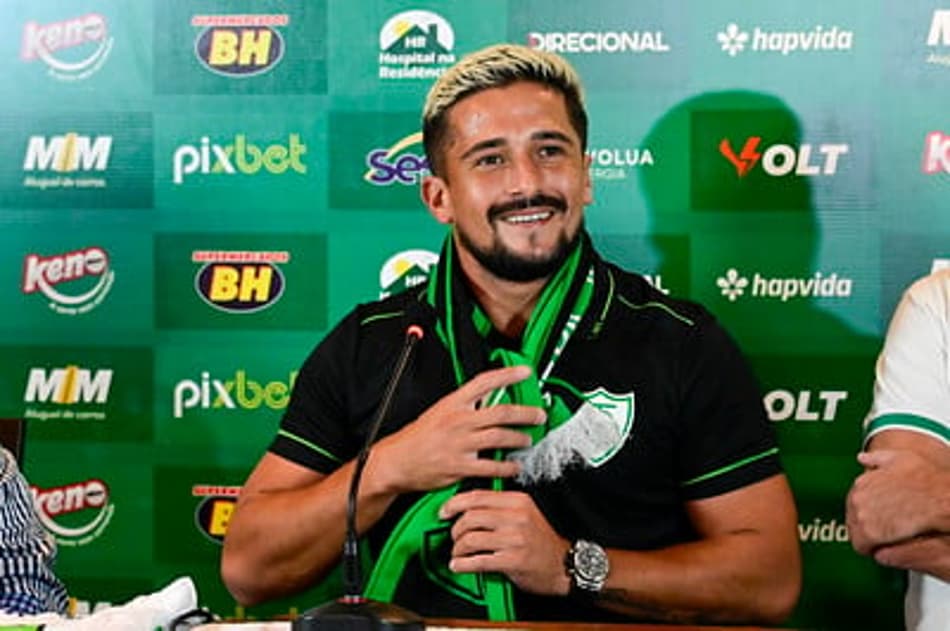 Aloísio ou Luo GF? Naturalizado chinês, ‘Boi Bandido’ é o novo reforço do América-MG