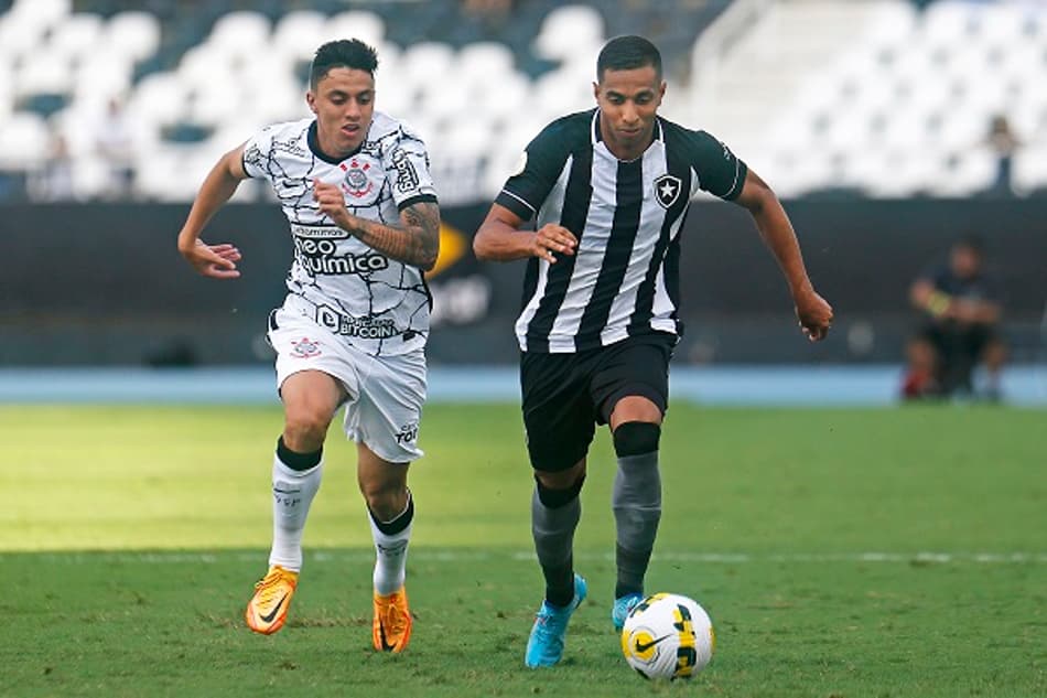 ATUAÇÕES: Problemas nas laterais marcam derrota do Botafogo para o Corinthians