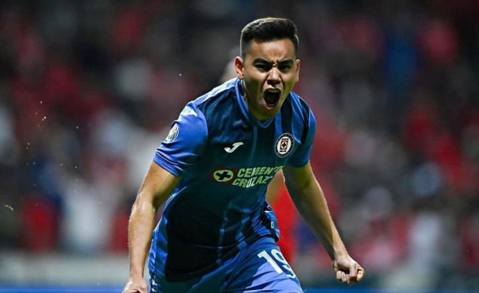 Liga MX: fissura na fíbula deve tirar nome do Cruz Azul do torneio