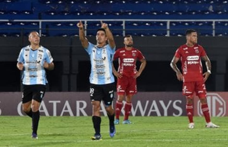 No grupo do Inter, Medellín bate 9 de Octubre no fim pela Sul-Americana