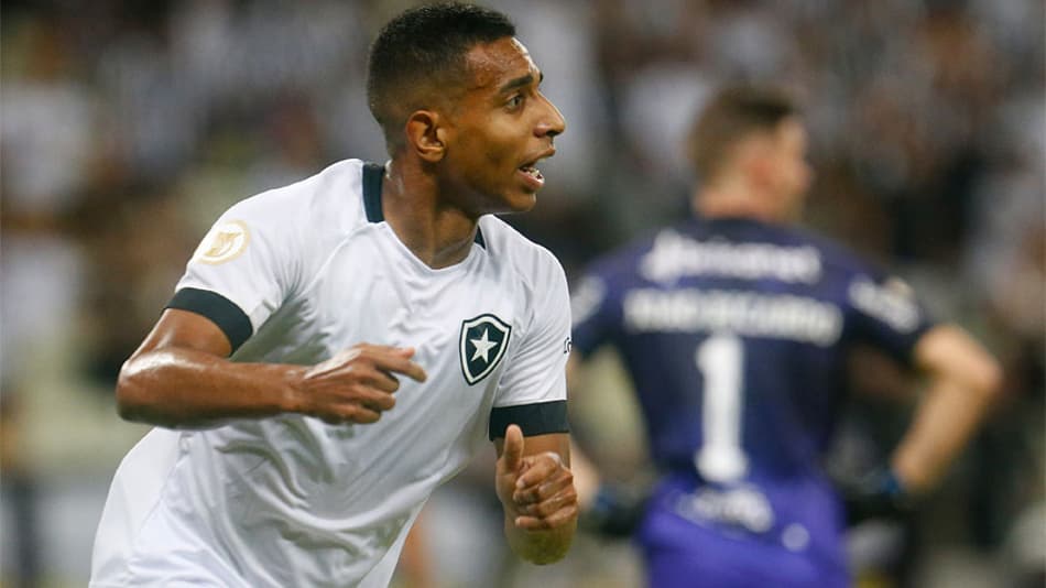 VÍDEO: os melhores momentos da vitória do Botafogo contra o Ceará pelo Brasileirão