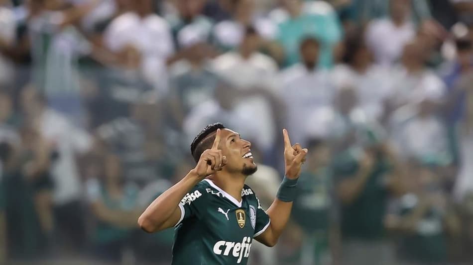 VÍDEO: Rony ‘Luva de Pedreiro’ celebra gol e vitória do Palmeiras no clássico sobre maior rival