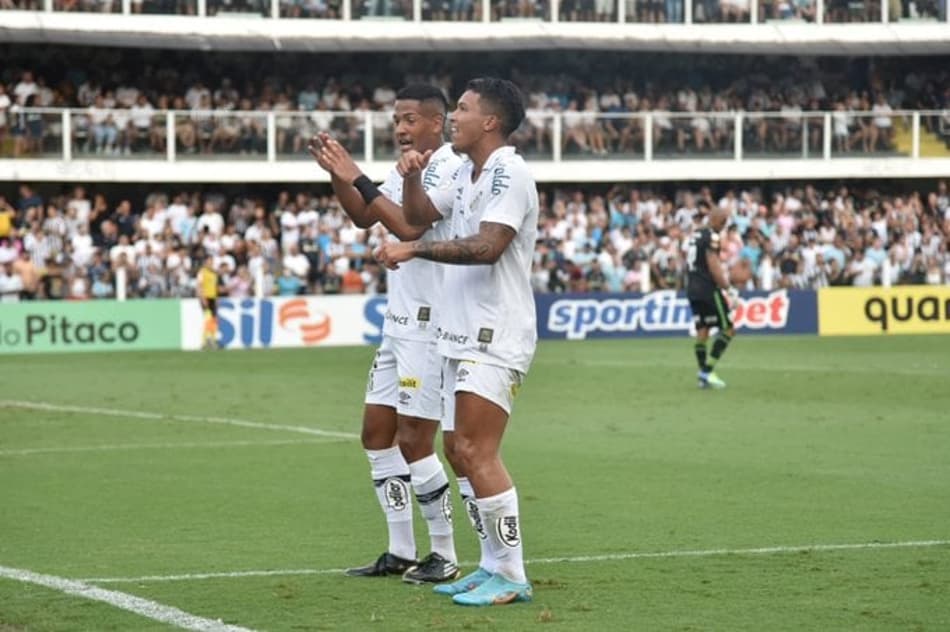 VÍDEO! Assista aos melhores momentos da vitória do Santos sobre o América-MG