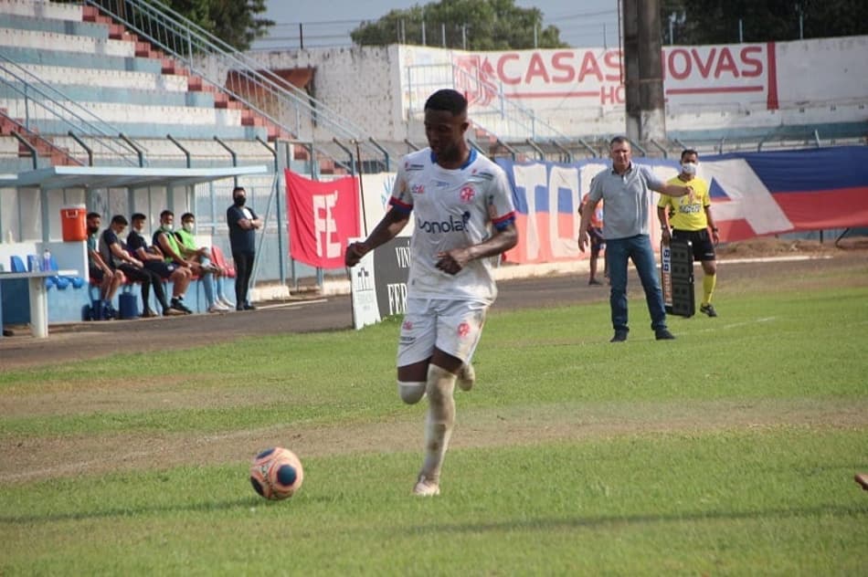 Clube da Grécia se interessa por avante com passagem no Bahia