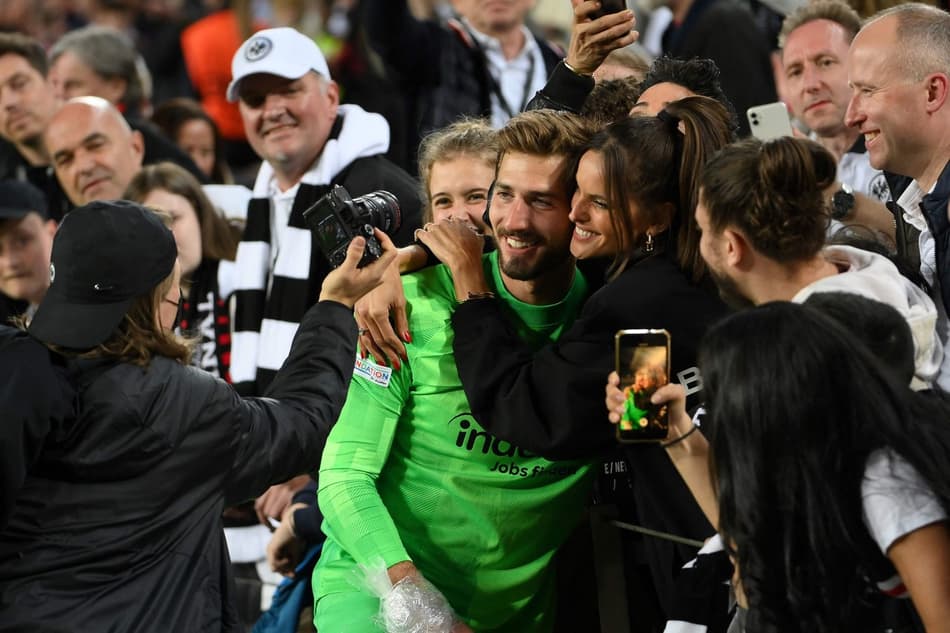 Goleiro do Eintracht Frankfurt, alemão Kevin Trapp revela que curte funk: ‘Gosto do MC Kevinho’