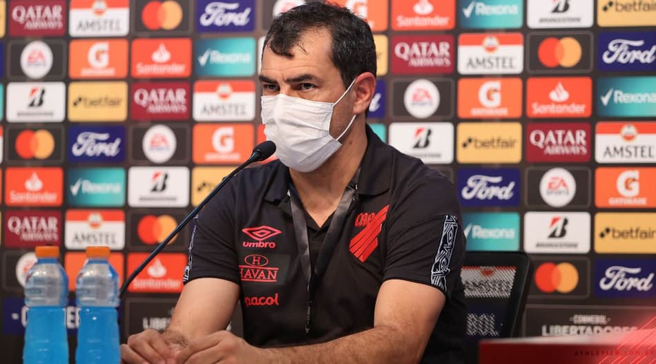 Carille durou pouco: veja técnicos com passagem-relâmpago nos clubes brasileiros