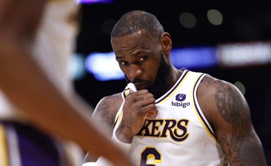 “Lakers deveria considerar troca de LeBron”, aconselha analista
