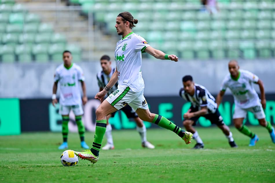 América-MG derrota o Atlético-MG, encerra jejum de seis anos e assume vice-liderança do Brasileirão