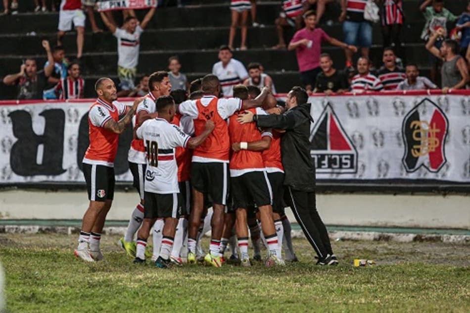 Virada do Santa Cruz e placares apertados marcam o domingo de Série D; veja o resumo