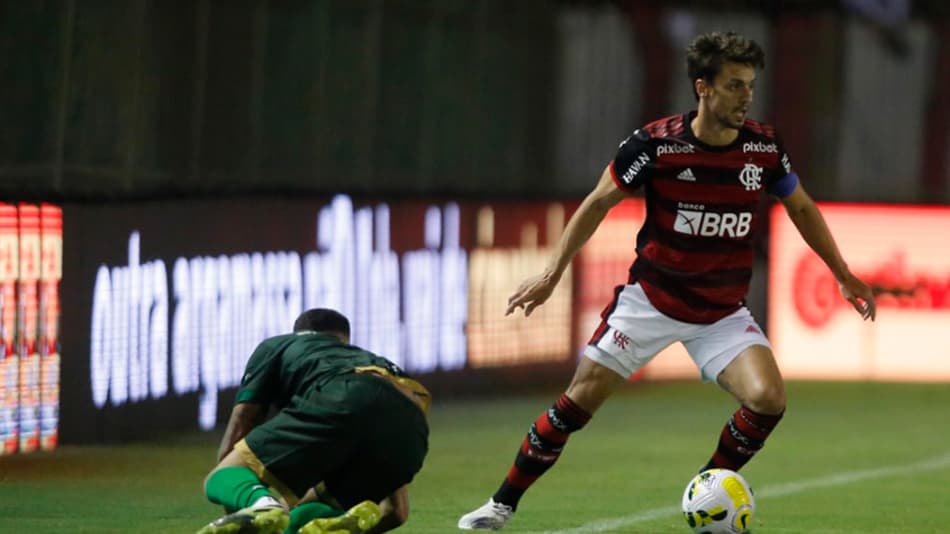 ATUAÇÕES: Rodrigo Caio divide melhores notas do Flamengo com autores de gols sobre o Altos-PI