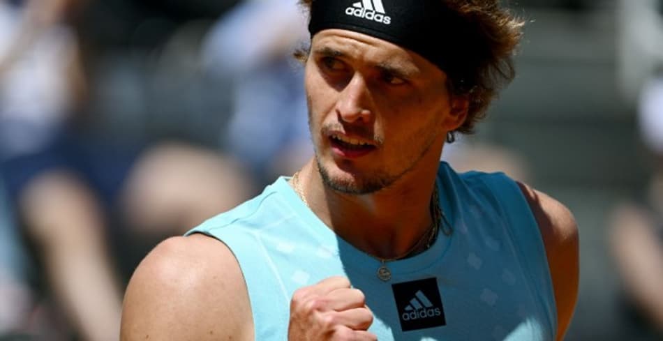 Zverev vence a 100ª em Masters 1000 e vai às quartas em Roma