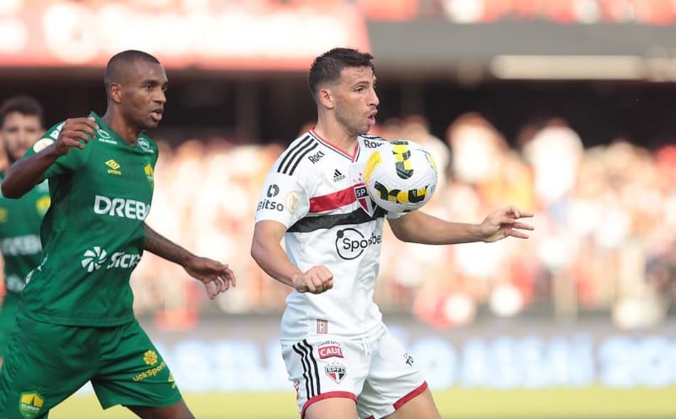 ATUAÇÕES: André Anderson muda o jogo, e Calleri é decisivo em vitória do São Paulo