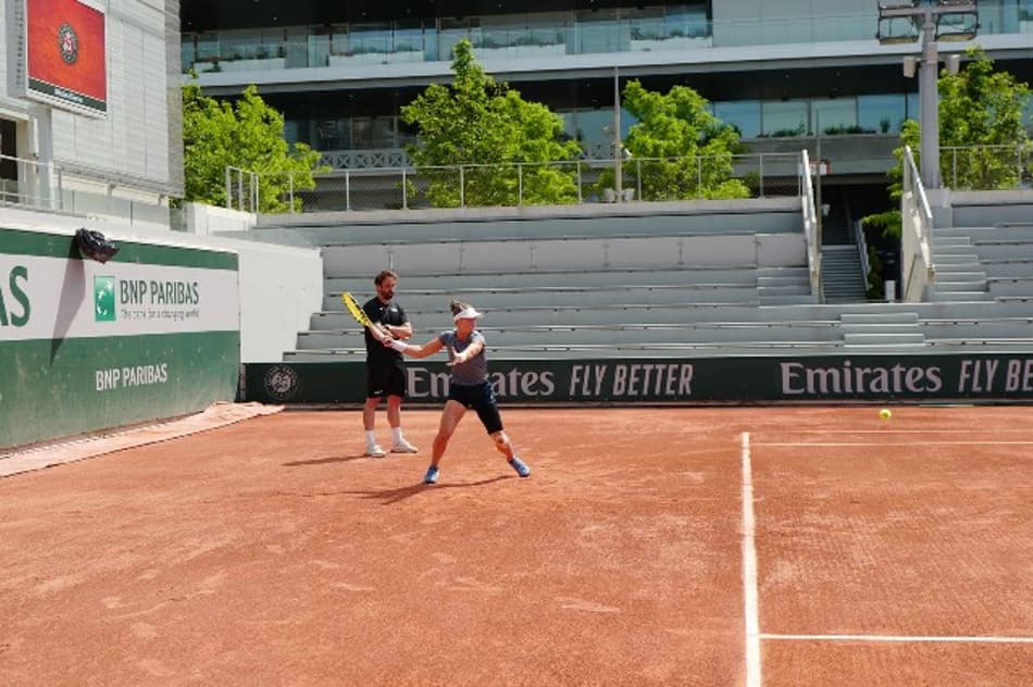 Pigossi, Carol Meligeni, Monteiro e Wild estreiam no quali de Roland Garros
