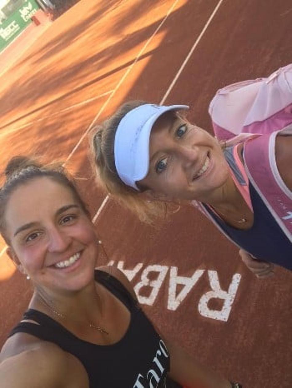 Ingrid Martins e Emily Smith