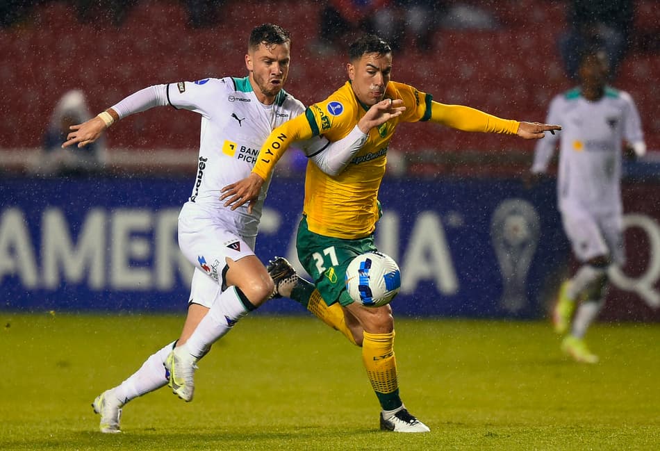 LDU arranca empate contra Defensa e terá “final” contra Atlético-GO por vaga na Copa Sul-Americana