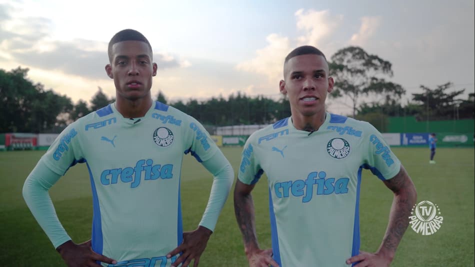 Crias da Academia agradecem oportunidade de renovação com o Palmeiras: ‘É fazer parte da história’
