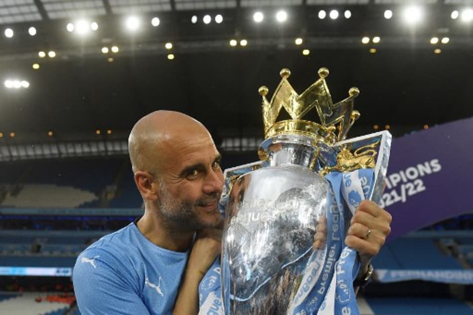 LANCE! Rápido: Manchester City busca reforço para o meio-campo, Chelsea pode ter desmanche e mais!