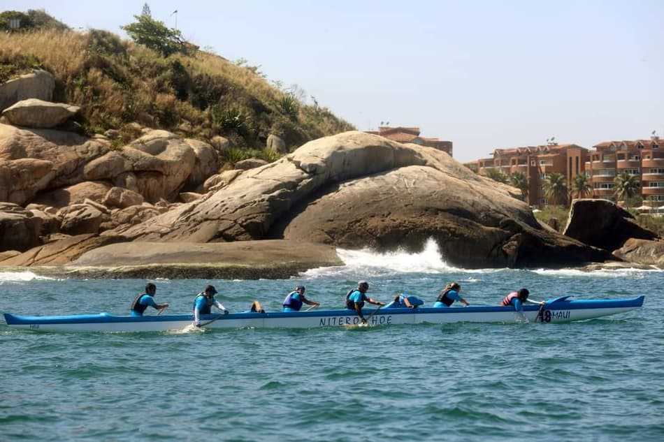 Campeonato de Canoa Havaiana será disputado neste sábado com mais de 500 atletas em Niterói (RJ)