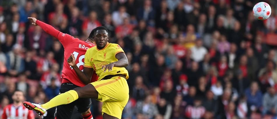 Zagueiro do Liverpool fala sobre jogar a final da Champions em casa: ‘Nunca imaginei’