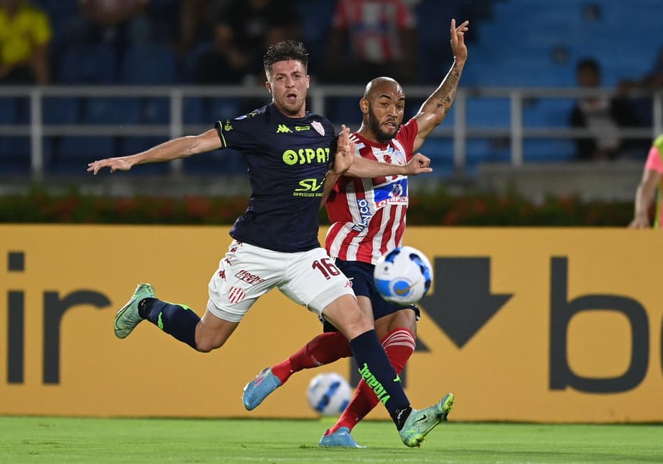 Unión de Santa Fe goleia Junior Barranquila e despacha Fluminense da Sul-Americana