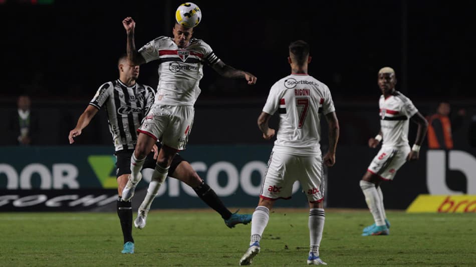 Após São Paulo entrar em contato com a CBF, áudio do VAR sobre gol do Ceará é liberado