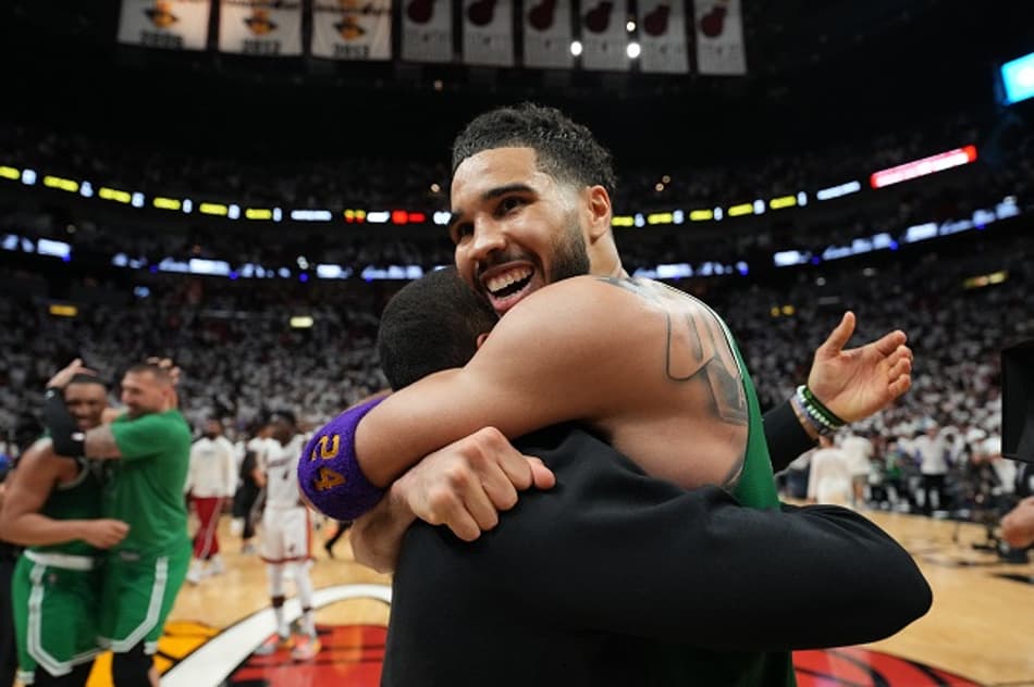 Tatum lidera, Celtics bate Heat e vai às finais da NBA