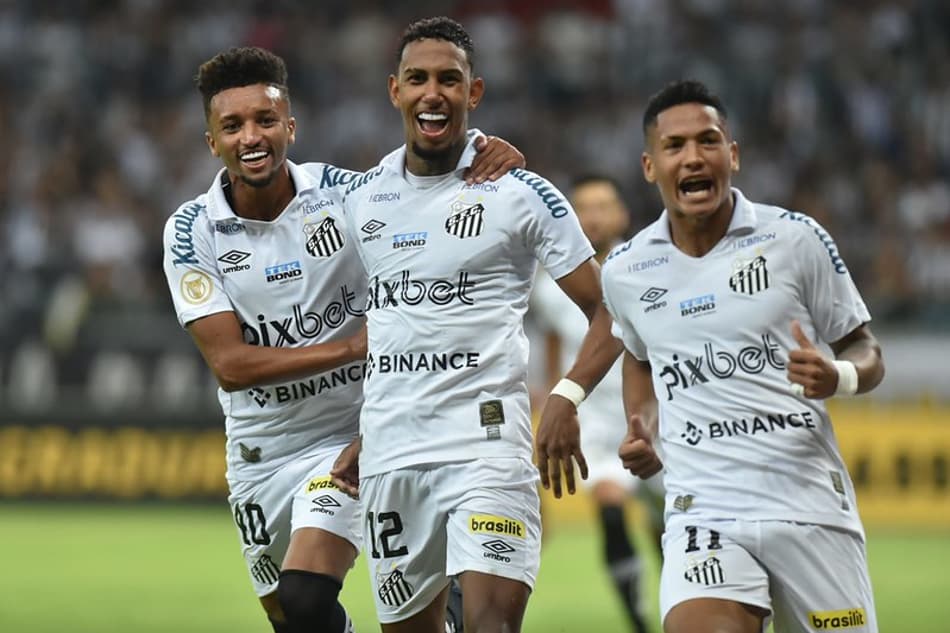ATUAÇÕES: Rwan Seco é o herói do Santos no empate contra o Atlético-MG
