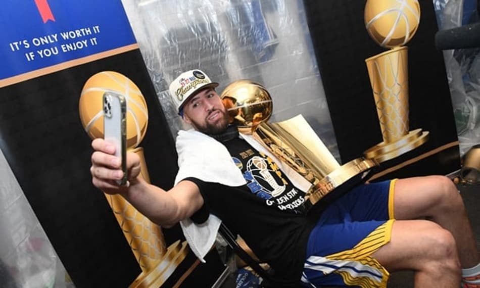 Após quarto título na NBA, Klay Thompson provoca jogador do Grizzlies: 'Vagabundo maldito'