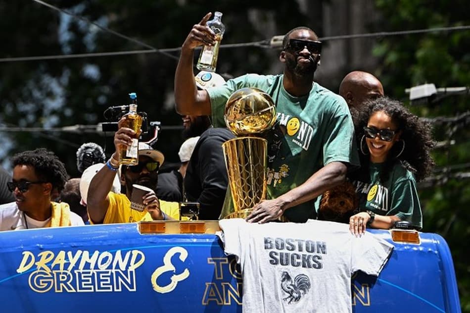 Draymond Green: "Eu vou continuar destruindo as pessoas no Twitter"