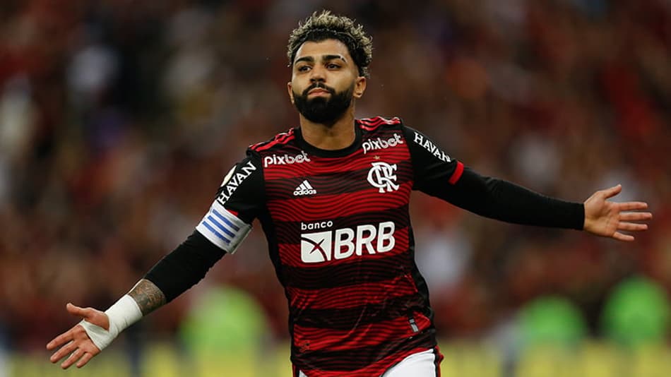 Gabigol comenta vaias da torcida do Flamengo: ‘Briga, mas dorme junto’