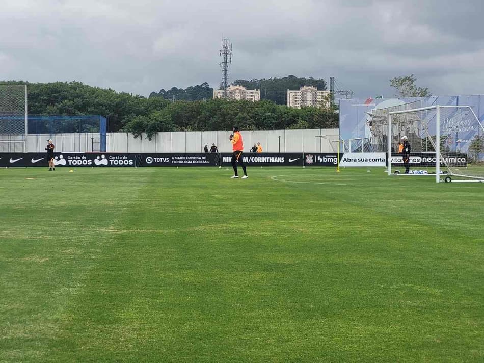 Sem descanso! Horas após empate com o Santos, Corinthians treina visando o Boca