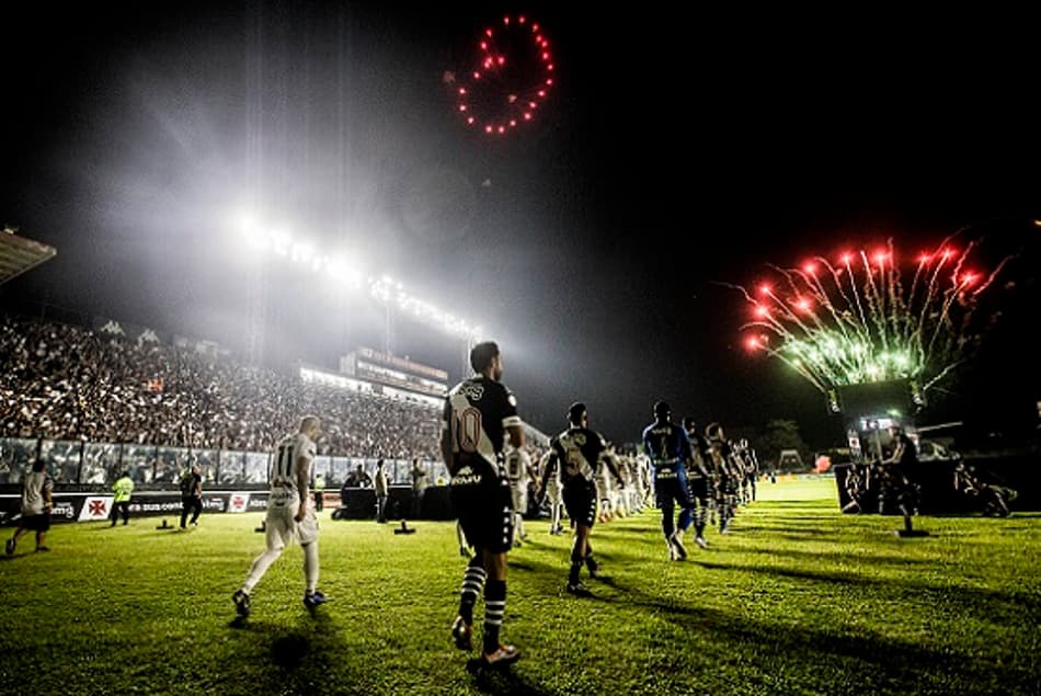 Emoção, homenagens e empolgação: os bastidores da vitória do Vasco sobre o Operário-PR