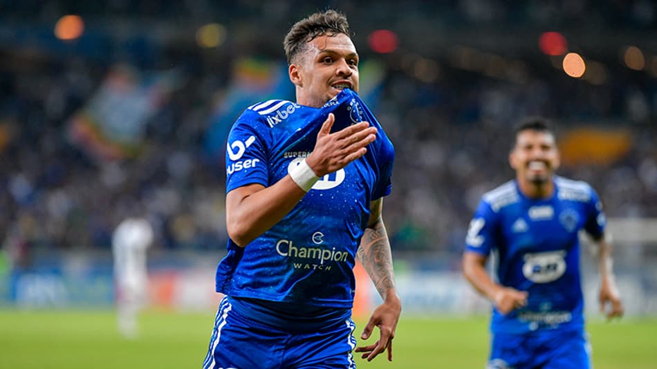 Em jogo equilibrado, Cruzeiro vence o Sport e segue 100% em casa na Série B do Brasileirão