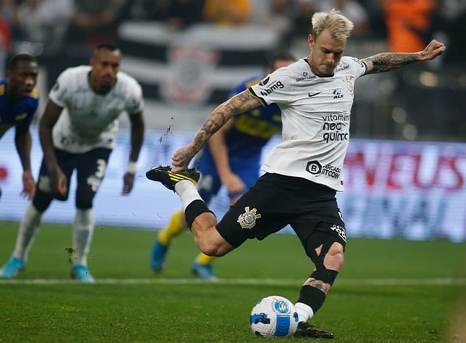 Herói no pênalti de Roger Guedes, goleiro do Boca Juniors confirma bom momento