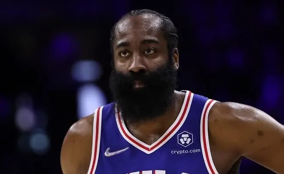 Por 76ers mais forte, Harden vira agente livre para aceitar salário menor