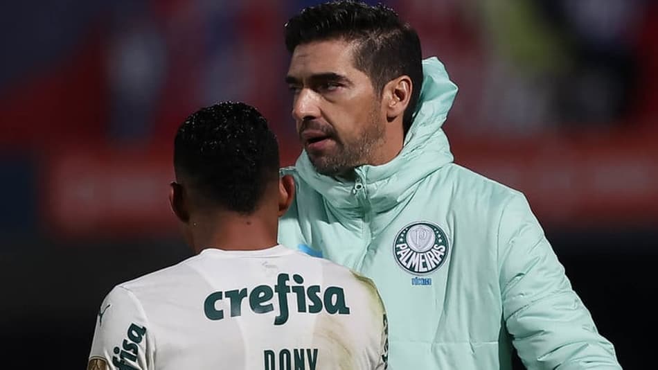 Abel Ferreira desabafa e faz pedido à torcida: ‘Quem critica, não sabe o que é ser Palmeiras’