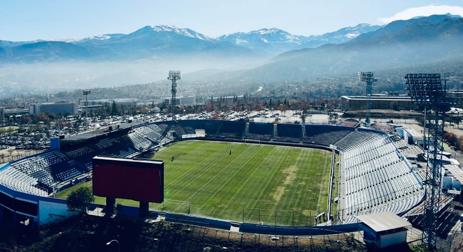 Universidad Católica oficializa data para fechamento de estádio