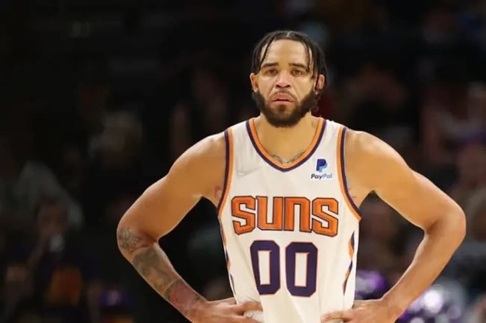 Mavericks acerta com JaVale McGee por três anos
