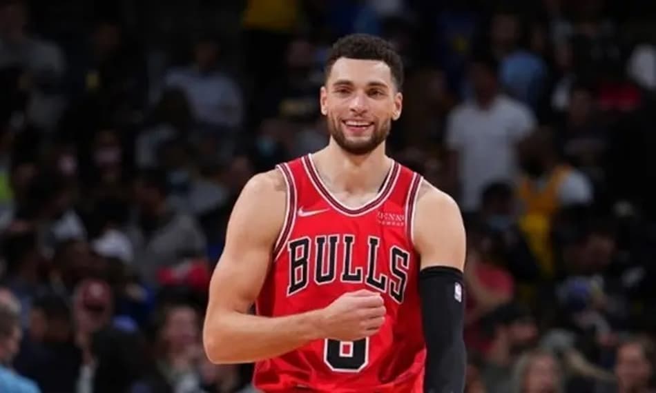 Zach LaVine fecha extensão máxima com Bulls
